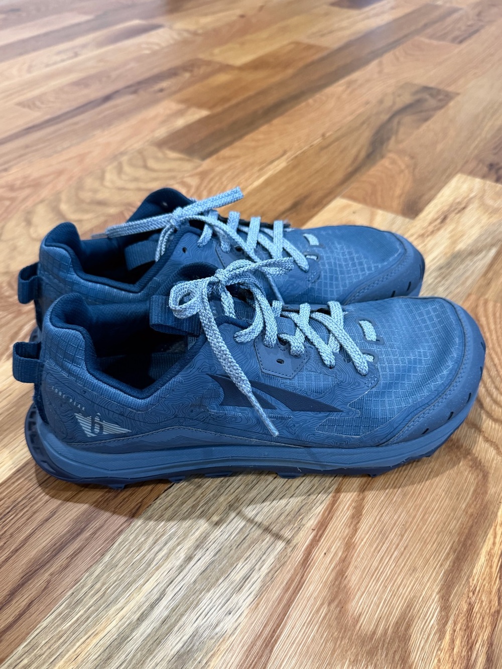 Altra Lone Peak 6